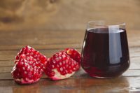 14 Reasons You Should Have A Glass Of Pomegranate Juice