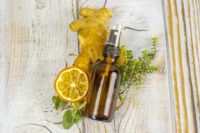 DIY Herbal Sore Throat Spray To Relieve Pain & Speed Healing