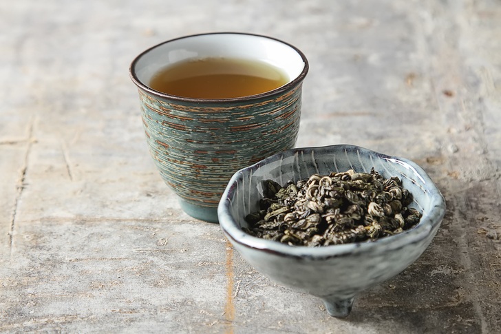 8 Reasons You Should Sip A Cup Of Oolong Tea