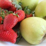 Discover the antiaging properties of apples and strawberries
