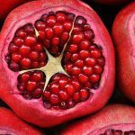 4 ways pomegranate fights cancer