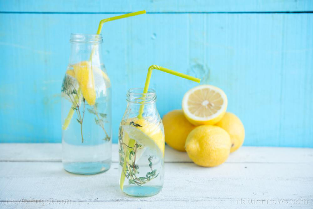 The health benefits of lemon water