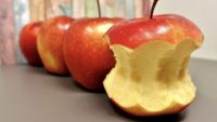For Flavonoid Benefits, Don’t Peel Apples