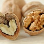 Reduce the risk of heart disease by eating walnuts?